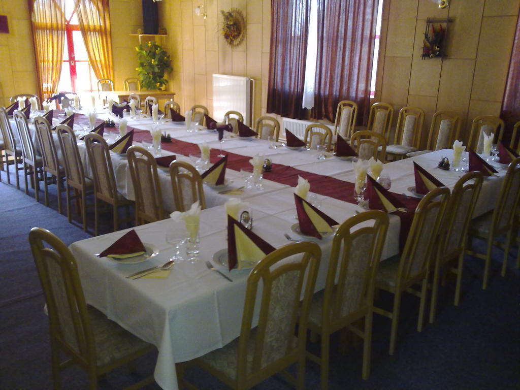 Studanka Hotel Orlova Luaran gambar